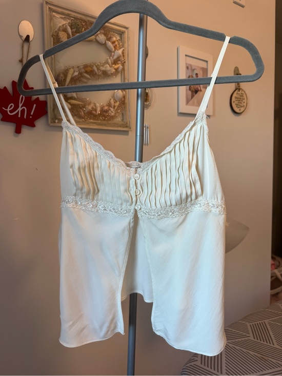Kimchi Blue Other - Kimchi Blue Ivory Satin Lace Trim Cami Top Size M